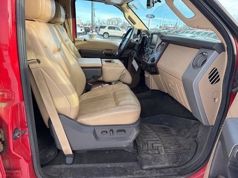 Used 2014 Ford F250 Lariat w/ Lariat Interior Package image 10