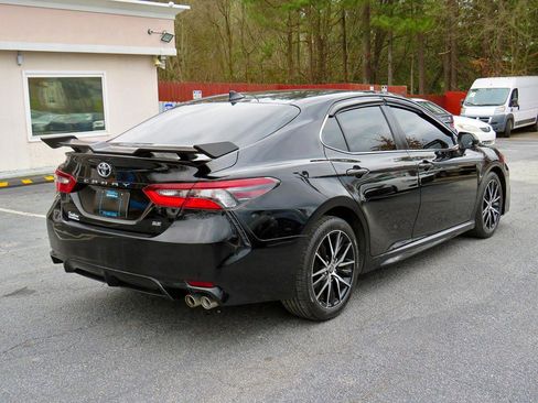 Used 2021 Toyota Camry SE image 7