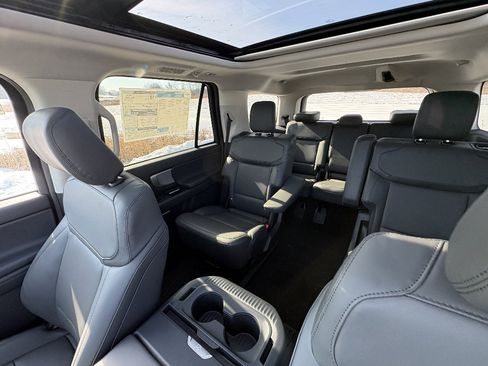 New 2026 Ford Expedition Active AWD/4WD image 37