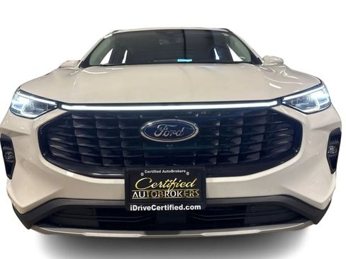 Used 2024 Ford Escape Platinum AWD/4WD image 10
