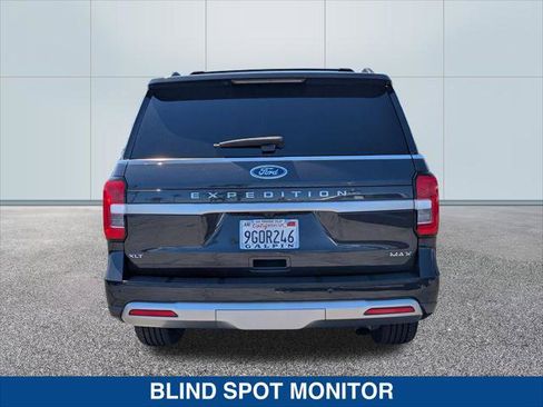 Used 2023 Ford Expedition Max XLT image 4