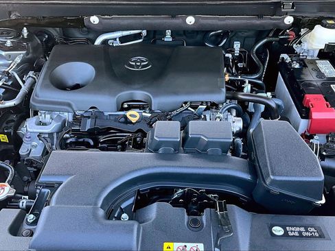 Used 2025 Toyota RAV4 XLE image 10