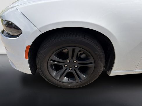 Used 2022 Dodge Charger SXT w/ Leather Interior Group RWD image 9