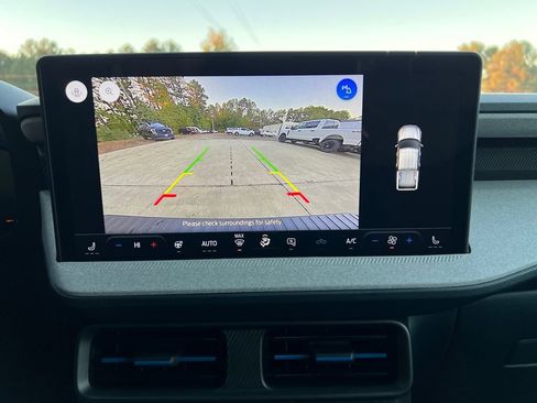 New 2025 Ford Maverick XLT w/ XLT Luxury Package image 23