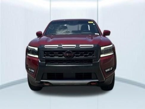 Used 2025 Nissan Frontier Pro-X w/ Pro Convenience Package RWD image 2