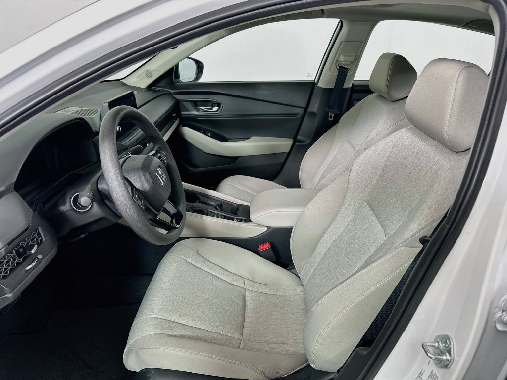 Used 2026 Honda Accord SE image 8