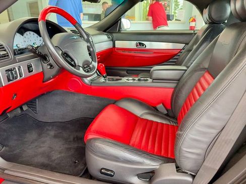 Used 2002 Ford Thunderbird RWD image 9