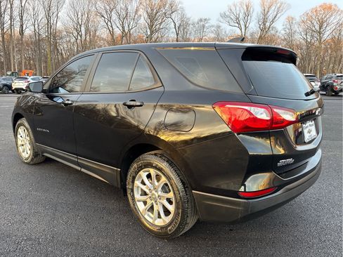 Used 2020 Chevrolet Equinox LS image 6