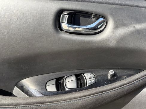 Used 2023 Nissan Leaf SV Plus image 11