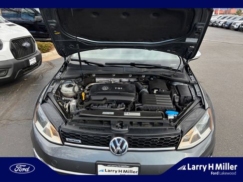 Used 2017 Volkswagen Golf Alltrack SE image 22