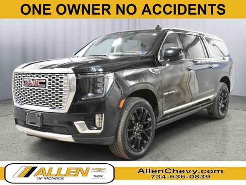 Used 2023 GMC Yukon XL Denali w/ Max Trailering Package image 1