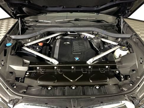 Certified 2022 BMW X5 xDrive40i w/ Parking Assistance Package image 39