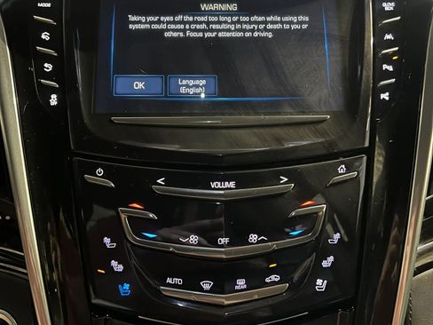 Used 2020 Cadillac Escalade Platinum RWD image 15