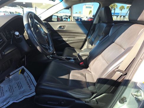 Used 2014 Acura ILX w/ Technology Package image 9