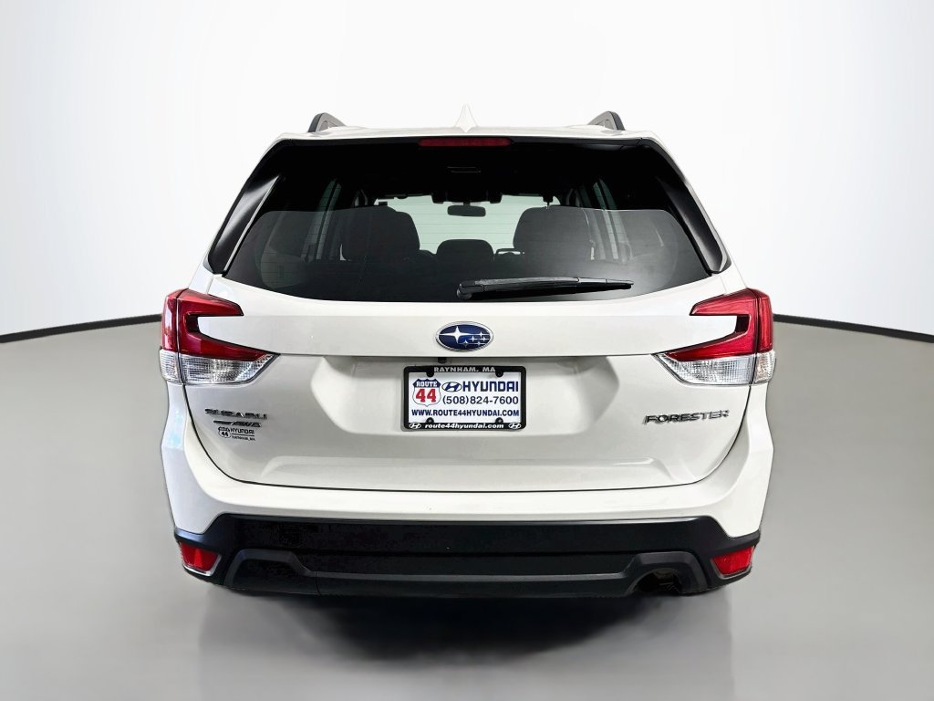 Used 2021 Subaru Forester Premium AWD/4WD image 7