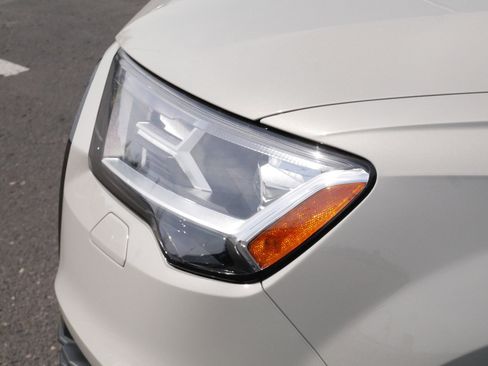 Used 2022 Audi Q7 Premium Plus image 16