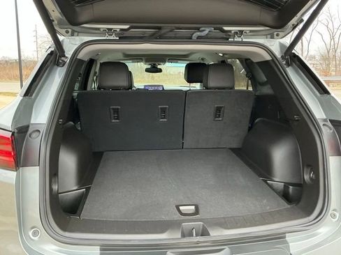 Used 2023 Chevrolet Blazer LT image 11