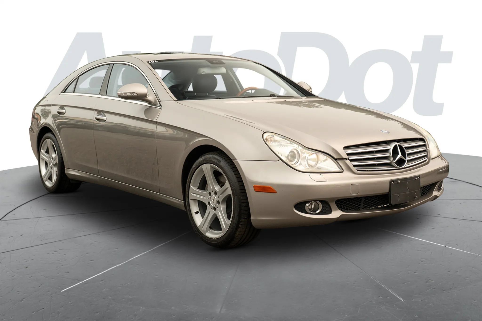 Used 2006 Mercedes-Benz CLS 500 w/ Entertainment Pkg image 4