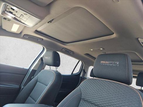 Used 2017 GMC Acadia SLE w/ Driver Alert Package I AWD/4WD image 19