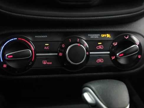 Used 2021 Kia Soul S image 18