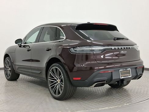 Used 2026 Porsche Macan image 3
