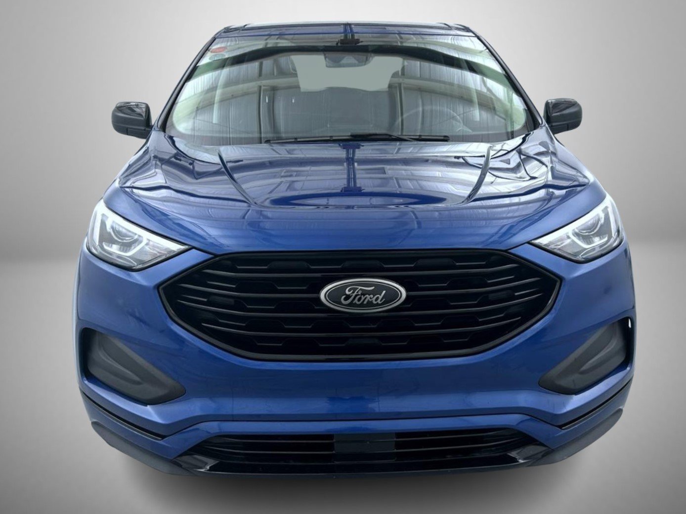 Used 2024 Ford Edge SE w/ Black Appearance Package AWD/4WD image 2