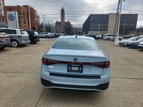 New 2026 Volkswagen Jetta Sport image 4