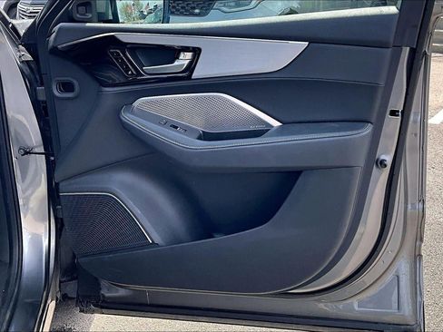 Used 2024 Acura MDX SH-AWD w/ Technology Package image 26