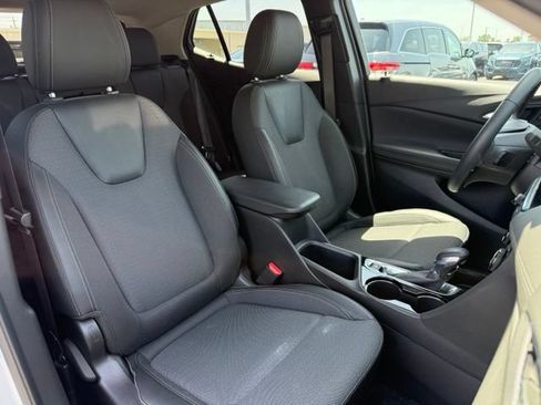 Certified 2022 Buick Encore GX Select w/ Sport Touring Package AWD/4WD image 10