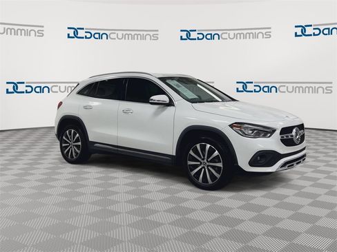 Used 2021 Mercedes-Benz GLA 250 4MATIC image 2