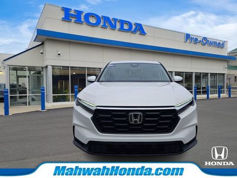 Used 2024 Honda CR-V LX image 2