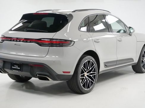 Certified 2025 Porsche Macan image 10