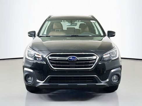 Used 2018 Subaru Outback 2.5i Touring AWD/4WD image 2