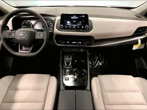 New 2026 Nissan Rogue SV FWD image 6