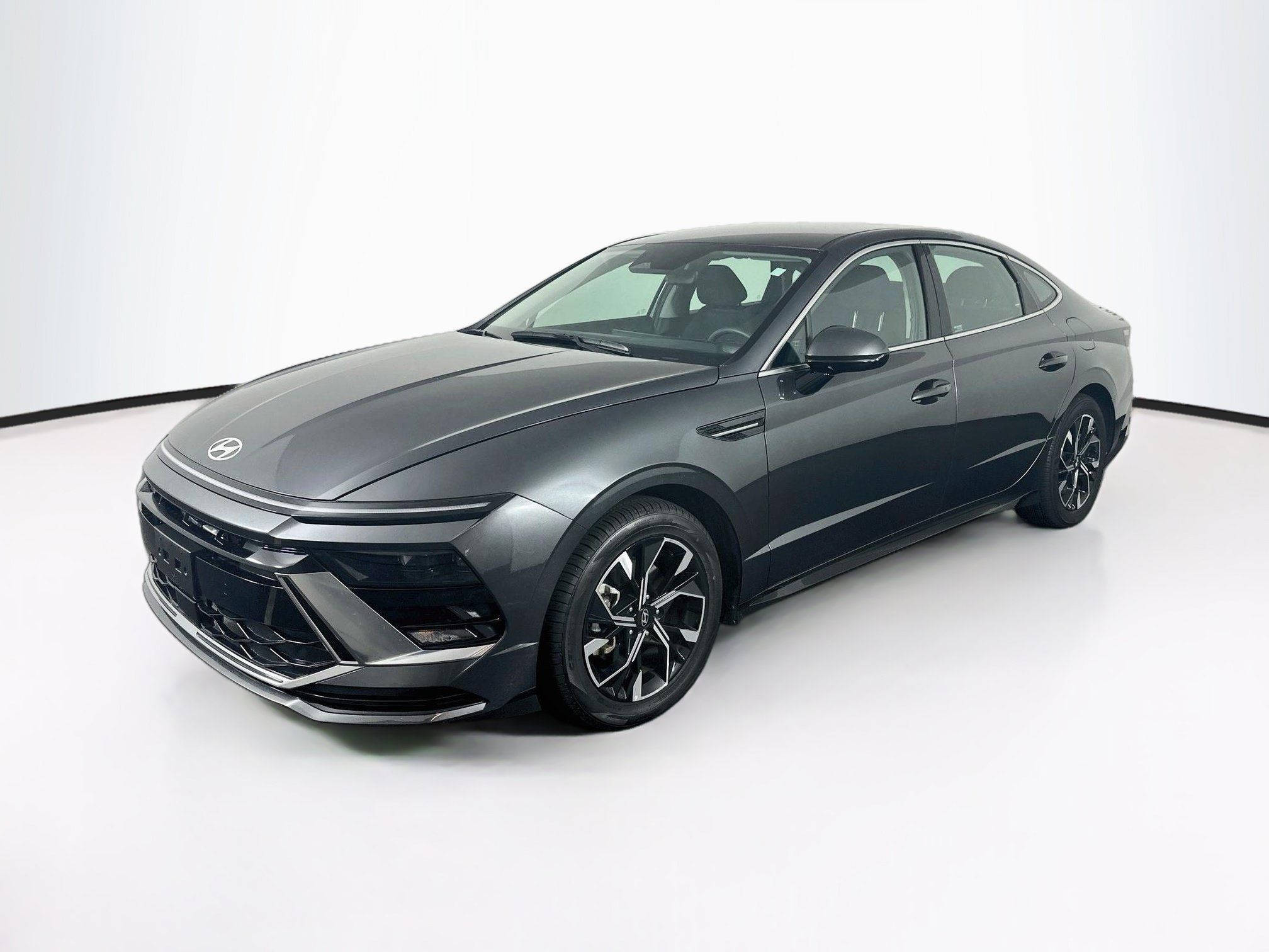 Used 2025 Hyundai Sonata SEL FWD image 3