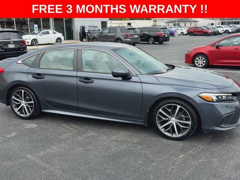 Used 2024 Honda Civic Touring image 2