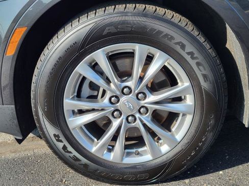 Used 2020 Cadillac XT5 Premium Luxury w/ LPO, Floor Liner Package AWD/4WD image 5