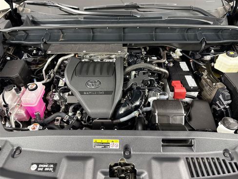 Used 2023 Toyota Highlander XSE FWD image 46