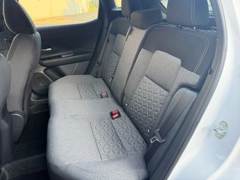 Used 2026 Nissan Kicks SV FWD image 11