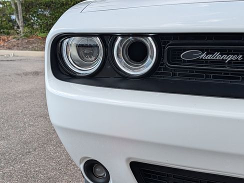 Used 2018 Dodge Challenger R/T Plus RWD image 10