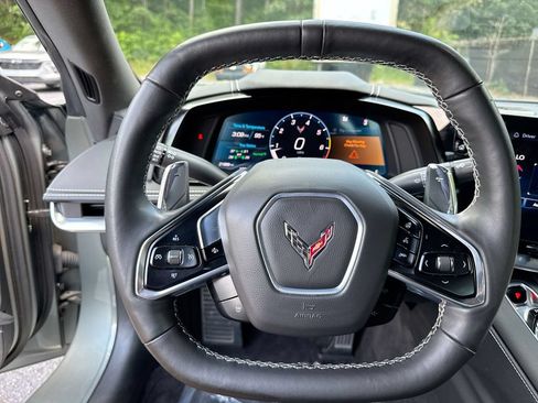 Used 2024 Chevrolet Corvette Stingray Preferred Cpe RWD image 15