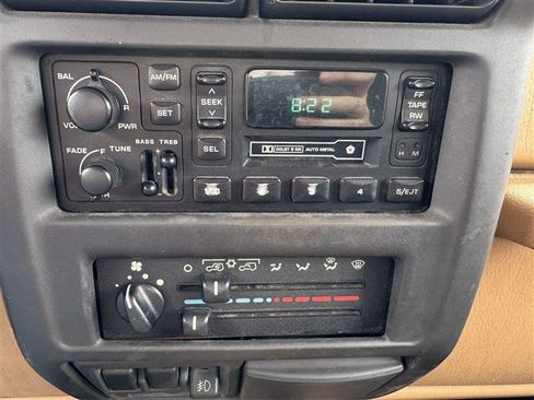 Used 1998 Jeep Wrangler SE AWD/4WD image 16