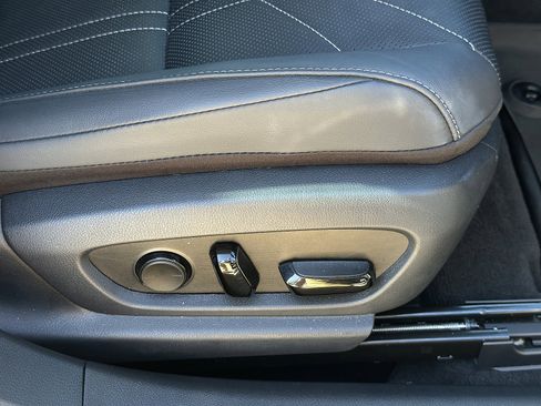 Used 2023 Lexus ES 300h Ultra Luxury image 25