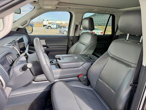 Certified 2025 Ford Expedition Active AWD/4WD image 11