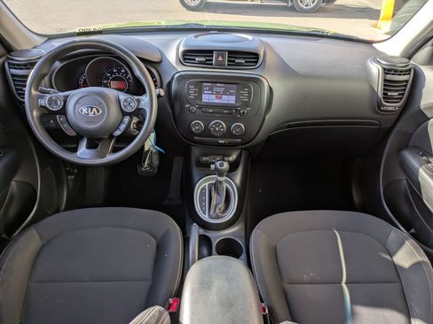 Used 2019 Kia Soul image 17