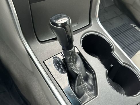 Used 2016 Toyota Camry XLE image 29