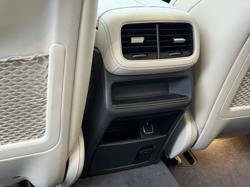 Used 2020 Mercedes-Benz GLE 450 4MATIC image 11