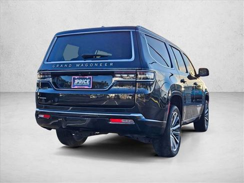Used 2023 Jeep Grand Wagoneer 4WD image 5