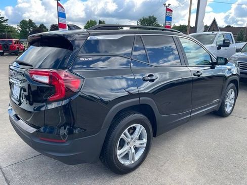 Certified 2022 GMC Terrain SLE w/ Driver Convenience Package FWD image 3