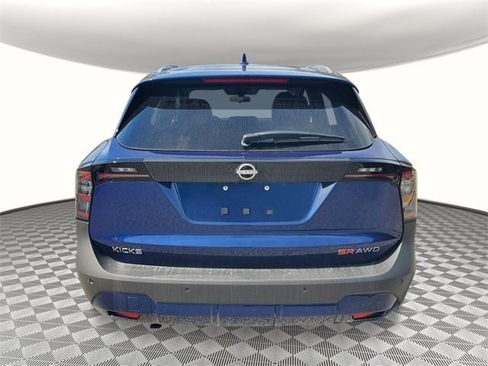 New 2025 Nissan Kicks SR image 5